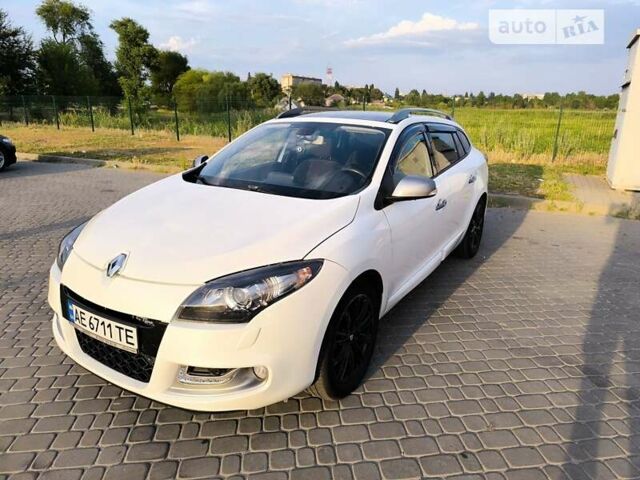 Белый Рено Меган, объемом двигателя 1.5 л и пробегом 296 тыс. км за 7900 $, фото 2 на Automoto.ua