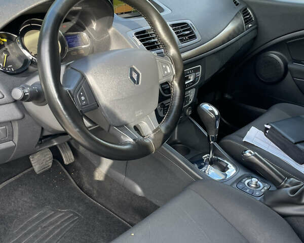 Білий Рено Меган, об'ємом двигуна 1.5 л та пробігом 199 тис. км за 8250 $, фото 15 на Automoto.ua