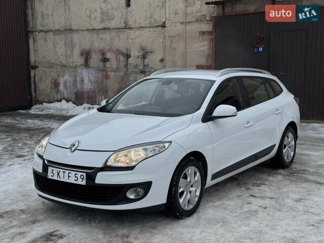 Белый Рено Меган, объемом двигателя 1.5 л и пробегом 230 тыс. км за 7350 $, фото 4 на Automoto.ua