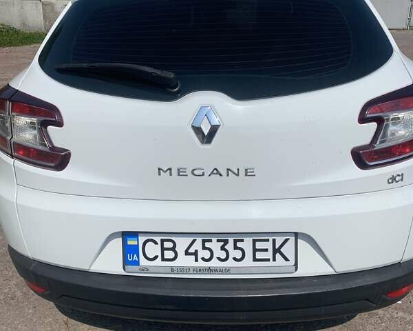 Белый Рено Меган, объемом двигателя 1.46 л и пробегом 250 тыс. км за 7600 $, фото 5 на Automoto.ua