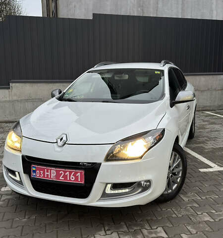 Белый Рено Меган, объемом двигателя 1.5 л и пробегом 241 тыс. км за 10200 $, фото 3 на Automoto.ua