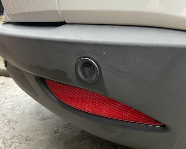 Белый Рено Меган, объемом двигателя 1.46 л и пробегом 305 тыс. км за 8500 $, фото 20 на Automoto.ua