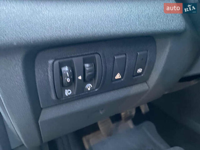 Белый Рено Меган, объемом двигателя 1.2 л и пробегом 146 тыс. км за 6600 $, фото 25 на Automoto.ua