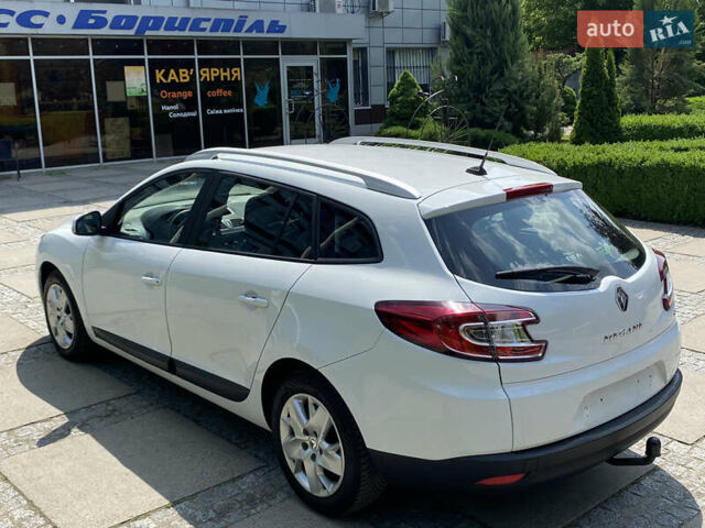 Белый Рено Меган, объемом двигателя 1.5 л и пробегом 241 тыс. км за 7800 $, фото 13 на Automoto.ua