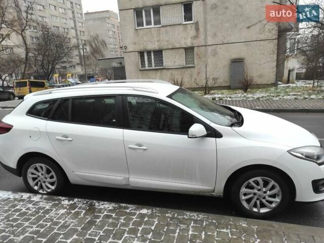 Білий Рено Меган, об'ємом двигуна 1.46 л та пробігом 205 тис. км за 7500 $, фото 3 на Automoto.ua