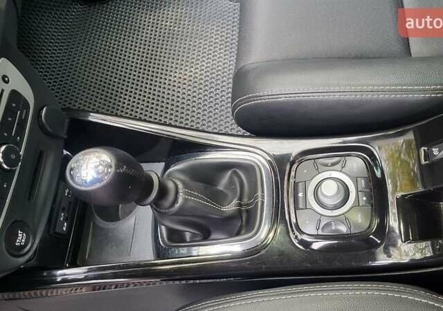 Білий Рено Меган, об'ємом двигуна 1.46 л та пробігом 240 тис. км за 8200 $, фото 13 на Automoto.ua