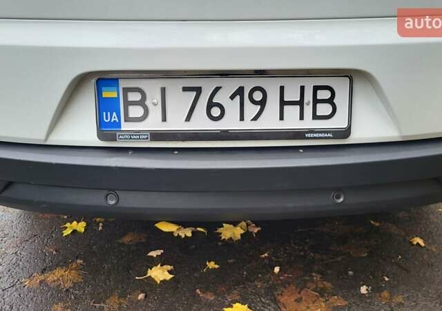 Білий Рено Меган, об'ємом двигуна 1.46 л та пробігом 240 тис. км за 8200 $, фото 21 на Automoto.ua