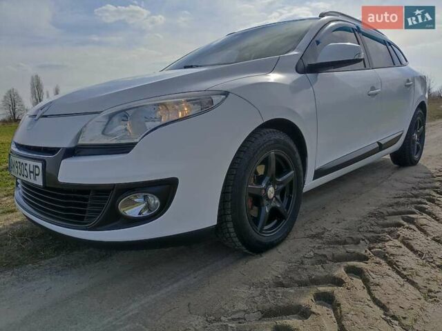 Белый Рено Меган, объемом двигателя 1.46 л и пробегом 340 тыс. км за 7900 $, фото 14 на Automoto.ua