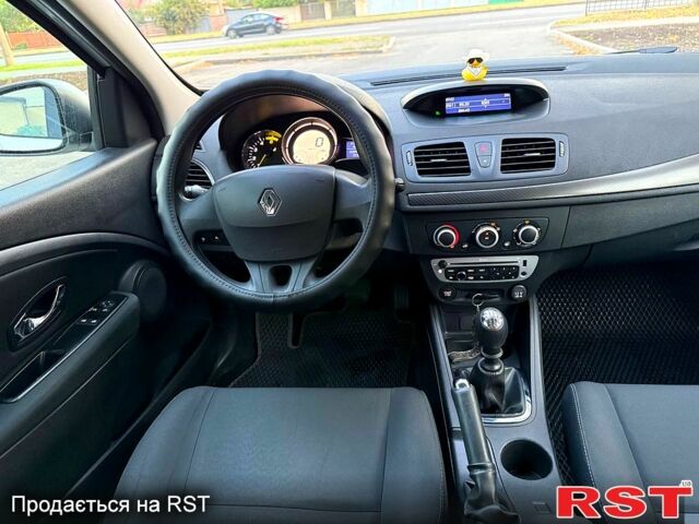 Белый Рено Меган, объемом двигателя 1.5 л и пробегом 258 тыс. км за 6999 $, фото 7 на Automoto.ua
