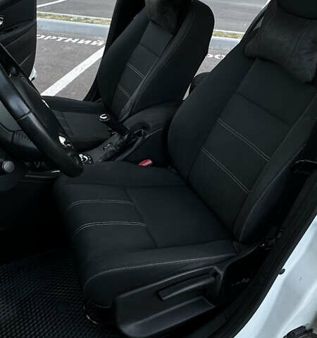 Білий Рено Меган, об'ємом двигуна 1.5 л та пробігом 402 тис. км за 7800 $, фото 11 на Automoto.ua