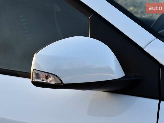 Белый Рено Меган, объемом двигателя 1.5 л и пробегом 232 тыс. км за 7800 $, фото 28 на Automoto.ua