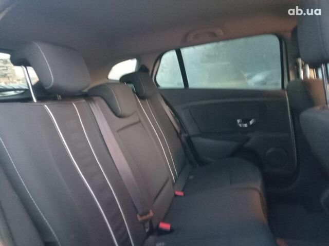 Белый Рено Меган, объемом двигателя 1.5 л и пробегом 315 тыс. км за 8990 $, фото 14 на Automoto.ua