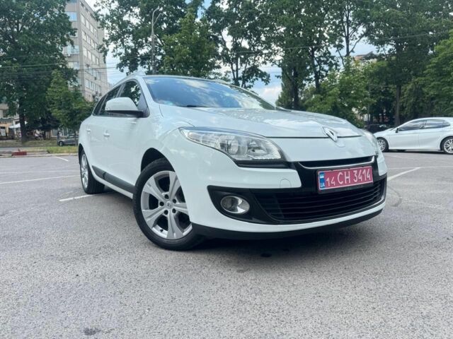 Білий Рено Меган, об'ємом двигуна 1.5 л та пробігом 190 тис. км за 7400 $, фото 3 на Automoto.ua