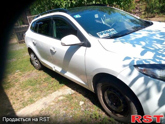 Белый Рено Меган, объемом двигателя 1.5 л и пробегом 342 тыс. км за 7500 $, фото 2 на Automoto.ua