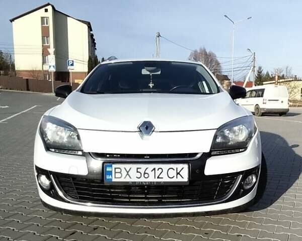 Белый Рено Меган, объемом двигателя 1.46 л и пробегом 275 тыс. км за 7499 $, фото 9 на Automoto.ua
