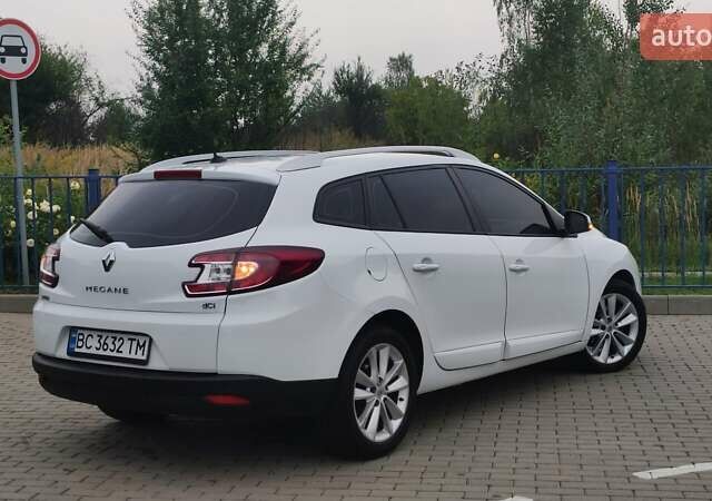 Белый Рено Меган, объемом двигателя 1.46 л и пробегом 250 тыс. км за 8150 $, фото 22 на Automoto.ua