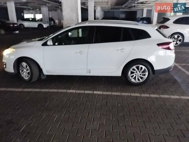 Білий Рено Меган, об'ємом двигуна 1.5 л та пробігом 299 тис. км за 8350 $, фото 1 на Automoto.ua