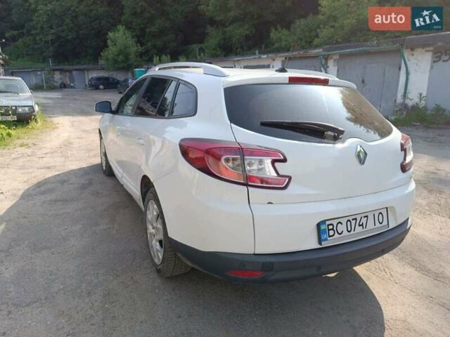 Белый Рено Меган, объемом двигателя 1.5 л и пробегом 250 тыс. км за 7100 $, фото 11 на Automoto.ua