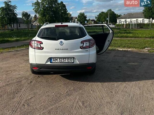 Білий Рено Меган, об'ємом двигуна 1.2 л та пробігом 213 тис. км за 7400 $, фото 1 на Automoto.ua