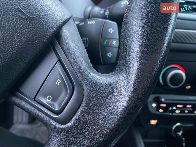 Белый Рено Меган, объемом двигателя 1.2 л и пробегом 146 тыс. км за 6600 $, фото 54 на Automoto.ua