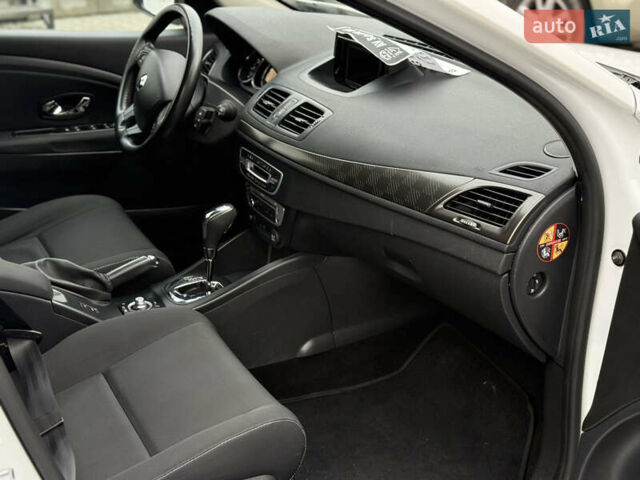 Білий Рено Меган, об'ємом двигуна 1.5 л та пробігом 199 тис. км за 8250 $, фото 6 на Automoto.ua