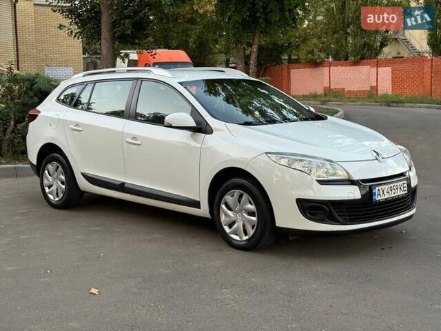 Білий Рено Меган, об'ємом двигуна 1.46 л та пробігом 258 тис. км за 7200 $, фото 9 на Automoto.ua