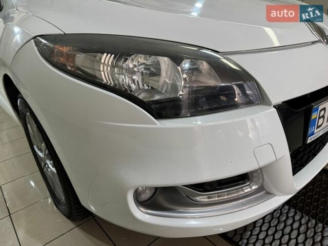 Белый Рено Меган, объемом двигателя 1.5 л и пробегом 272 тыс. км за 9500 $, фото 15 на Automoto.ua