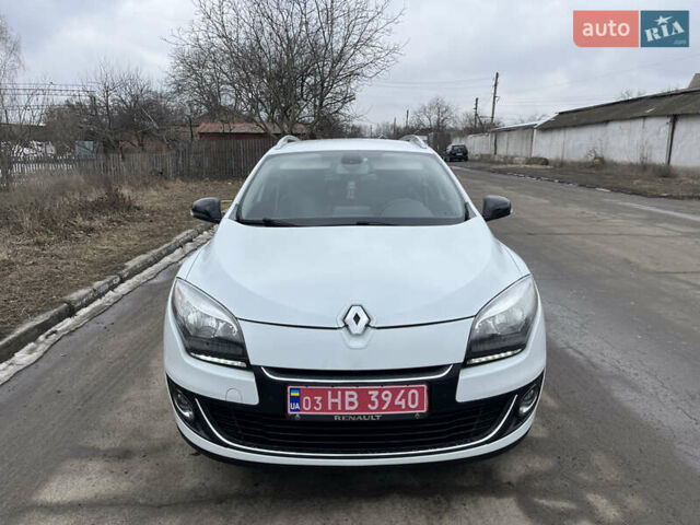 Белый Рено Меган, объемом двигателя 1.5 л и пробегом 238 тыс. км за 9000 $, фото 19 на Automoto.ua
