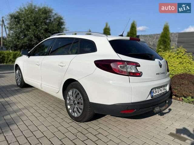 Белый Рено Меган, объемом двигателя 1.6 л и пробегом 372 тыс. км за 6100 $, фото 3 на Automoto.ua
