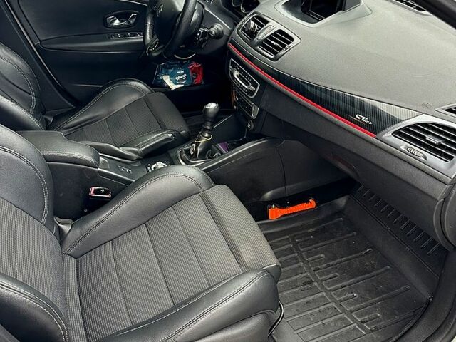 Білий Рено Меган, об'ємом двигуна 1.5 л та пробігом 21500 тис. км за 7800 $, фото 10 на Automoto.ua