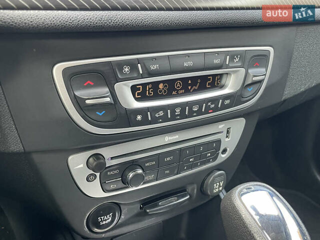 Білий Рено Меган, об'ємом двигуна 1.5 л та пробігом 199 тис. км за 8250 $, фото 28 на Automoto.ua