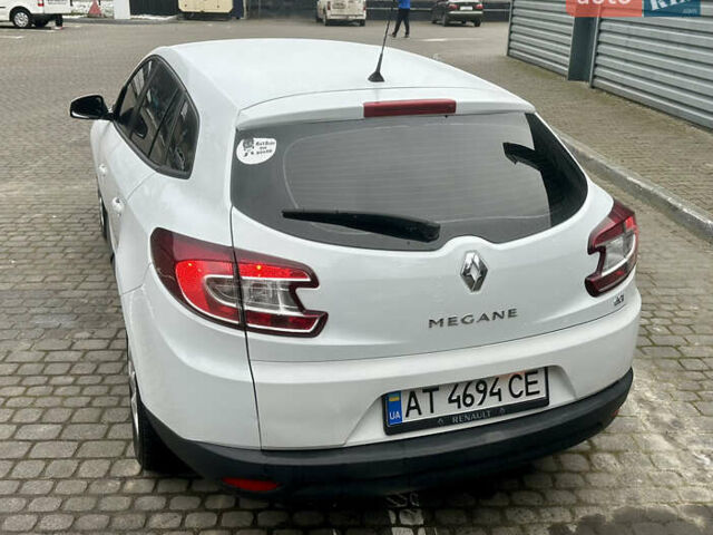 Білий Рено Меган, об'ємом двигуна 1.46 л та пробігом 223 тис. км за 6750 $, фото 13 на Automoto.ua