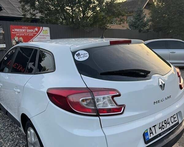 Білий Рено Меган, об'ємом двигуна 1.5 л та пробігом 220 тис. км за 7200 $, фото 39 на Automoto.ua