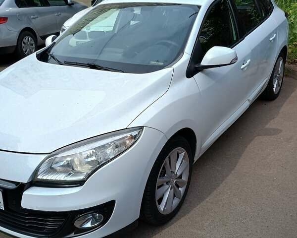 Білий Рено Меган, об'ємом двигуна 1.46 л та пробігом 185 тис. км за 7900 $, фото 1 на Automoto.ua