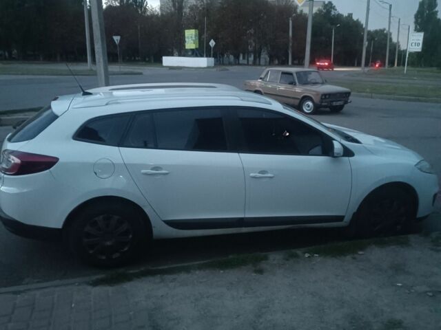 Білий Рено Меган, об'ємом двигуна 1.5 л та пробігом 3 тис. км за 6987 $, фото 3 на Automoto.ua