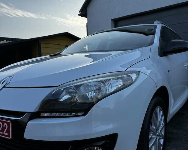 Белый Рено Меган, объемом двигателя 1.5 л и пробегом 236 тыс. км за 9700 $, фото 5 на Automoto.ua