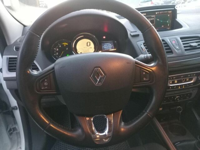 Белый Рено Меган, объемом двигателя 1.5 л и пробегом 315 тыс. км за 8990 $, фото 17 на Automoto.ua