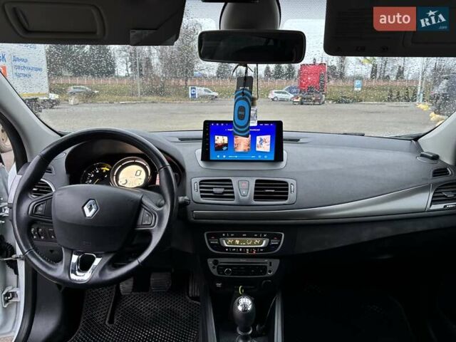 Білий Рено Меган, об'ємом двигуна 1.5 л та пробігом 248 тис. км за 7300 $, фото 32 на Automoto.ua