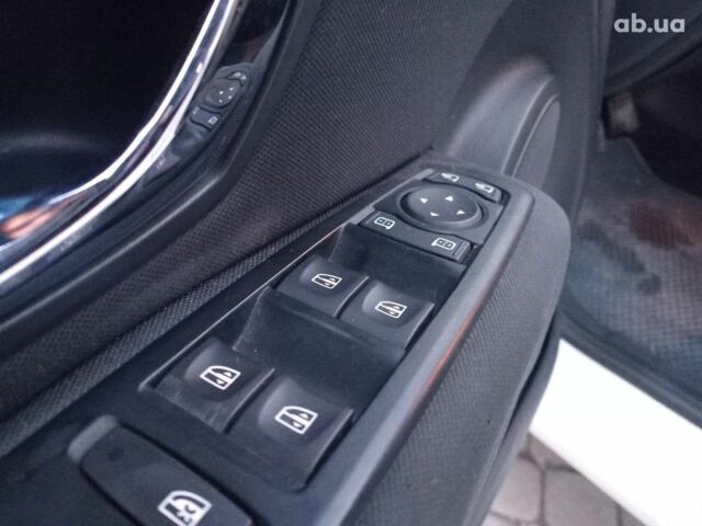 Белый Рено Меган, объемом двигателя 1.5 л и пробегом 315 тыс. км за 8990 $, фото 20 на Automoto.ua