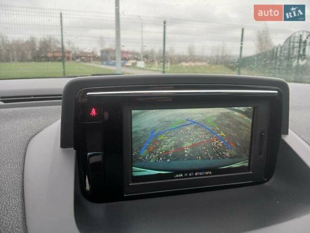 Белый Рено Меган, объемом двигателя 1.5 л и пробегом 241 тыс. км за 8599 $, фото 13 на Automoto.ua