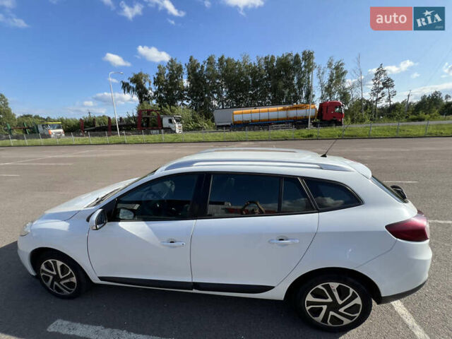 Белый Рено Меган, объемом двигателя 1.5 л и пробегом 250 тыс. км за 7600 $, фото 8 на Automoto.ua