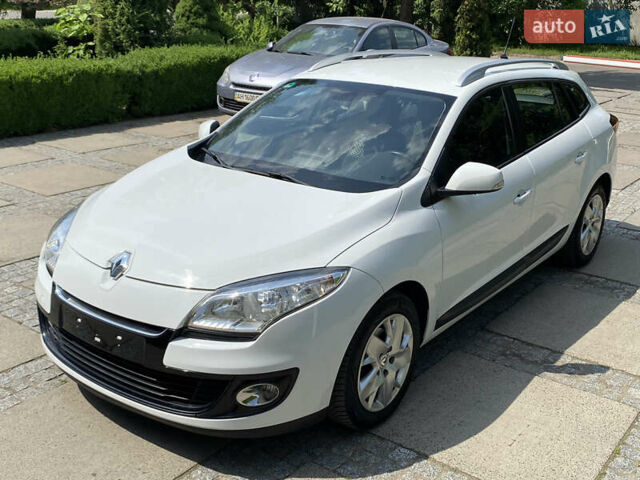 Белый Рено Меган, объемом двигателя 1.5 л и пробегом 241 тыс. км за 7800 $, фото 12 на Automoto.ua