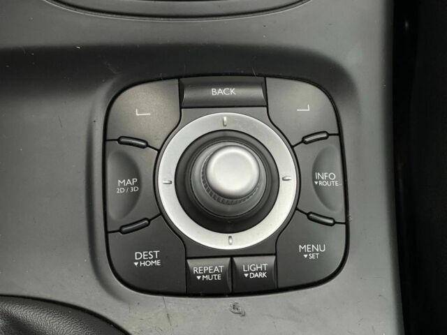 Рено Меган 2013 в Кривом Роге на Automoto.ua Белый Рено Меган, объемом двигателя 1.5 л и пробегом 148 тыс. км за 9100 $, фото 14 на Automoto.ua