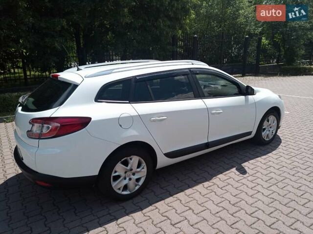 Белый Рено Меган, объемом двигателя 1.46 л и пробегом 236 тыс. км за 6999 $, фото 11 на Automoto.ua