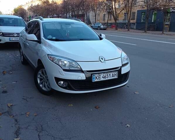 Білий Рено Меган, об'ємом двигуна 1.5 л та пробігом 279 тис. км за 8150 $, фото 1 на Automoto.ua
