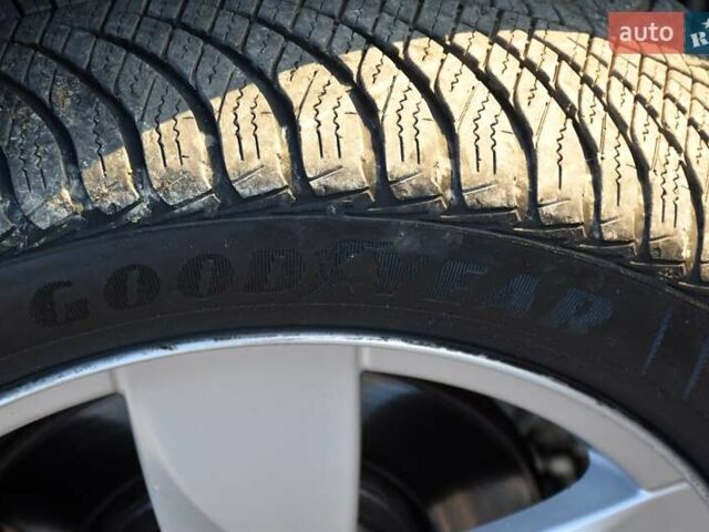 Белый Рено Меган, объемом двигателя 1.5 л и пробегом 232 тыс. км за 7800 $, фото 15 на Automoto.ua