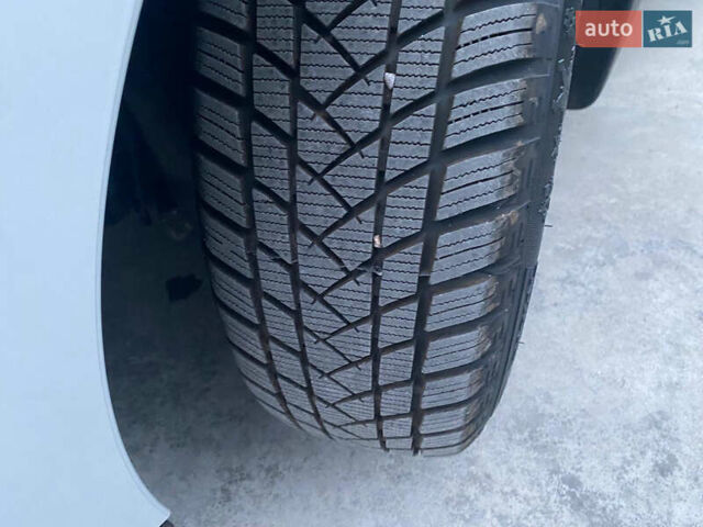 Белый Рено Меган, объемом двигателя 1.2 л и пробегом 146 тыс. км за 6600 $, фото 57 на Automoto.ua