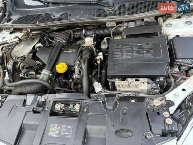 Білий Рено Меган, об'ємом двигуна 1.5 л та пробігом 220 тис. км за 7200 $, фото 41 на Automoto.ua