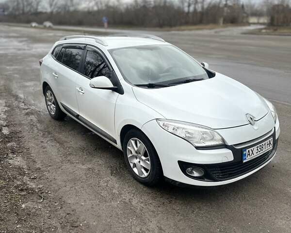 Белый Рено Меган, объемом двигателя 1.46 л и пробегом 224 тыс. км за 8300 $, фото 7 на Automoto.ua
