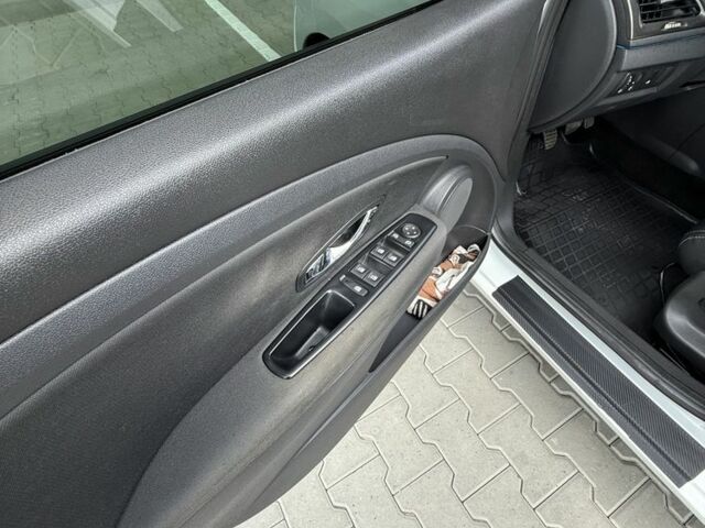 Білий Рено Меган, об'ємом двигуна 1.5 л та пробігом 237 тис. км за 8700 $, фото 14 на Automoto.ua